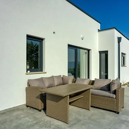 Nono Villa